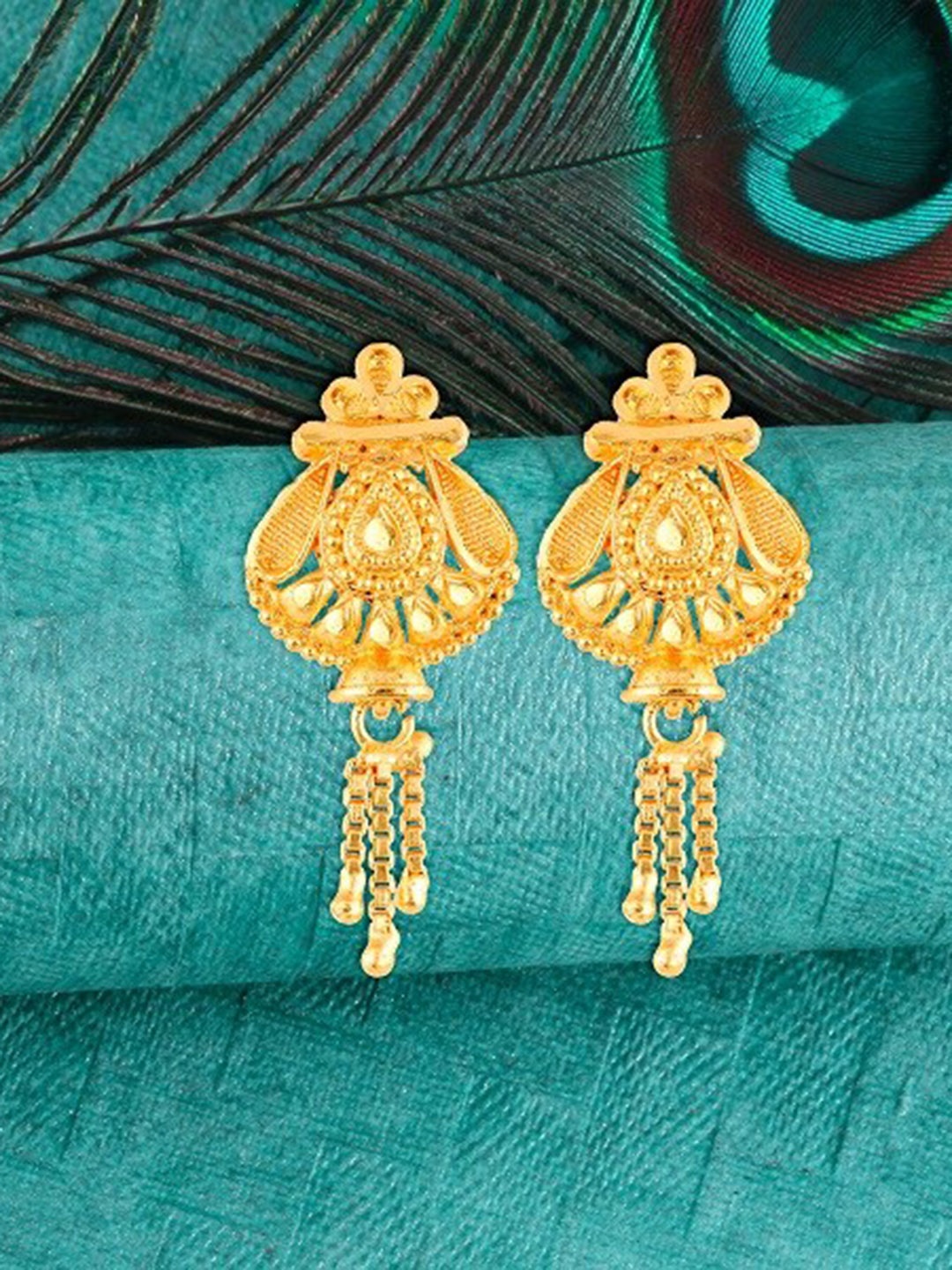 

Vighnaharta Gold-Toned Leaf Shaped Drop Earrings