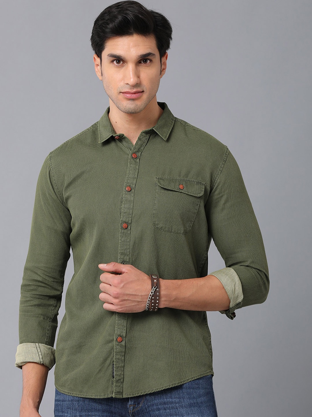 

Voi Jeans Spread Collar Slim Fit Cotton Casual Shirt, Green