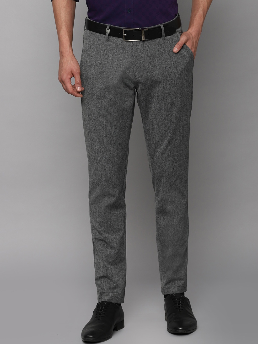 

Louis Philippe Sport Men Textured Slim Fit Flat-Front Mid-Rise Trousers, Grey