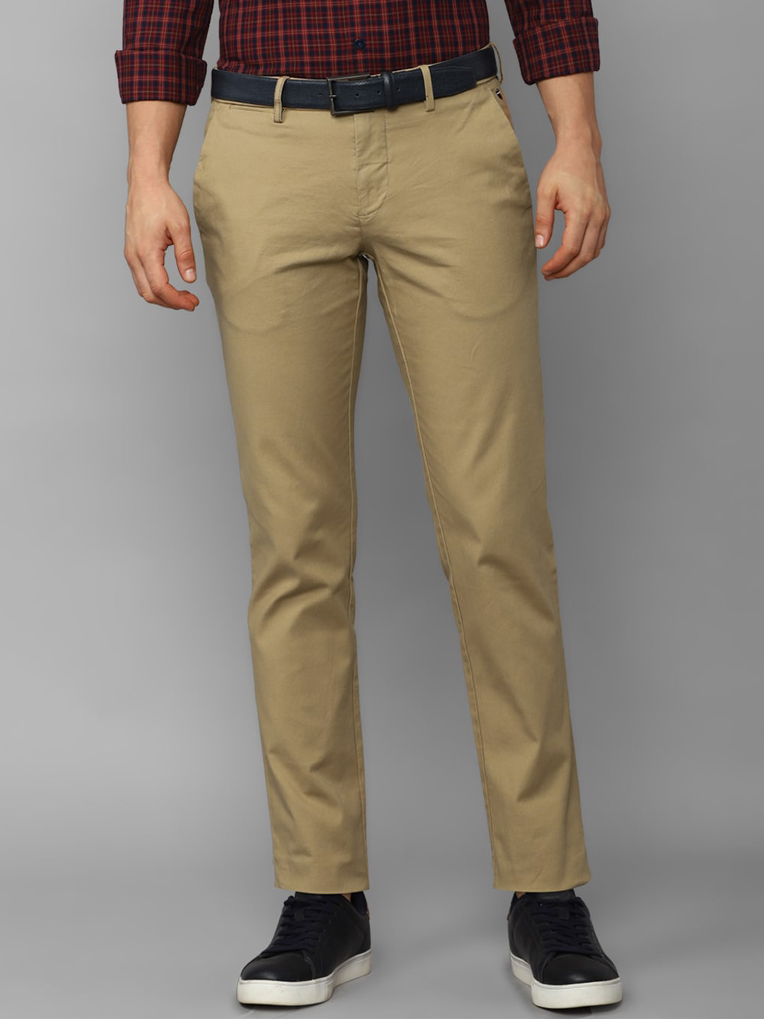 

Louis Philippe Sport Men Slim Fit Flat-Front Mid-Rise Formal Trousers, Brown