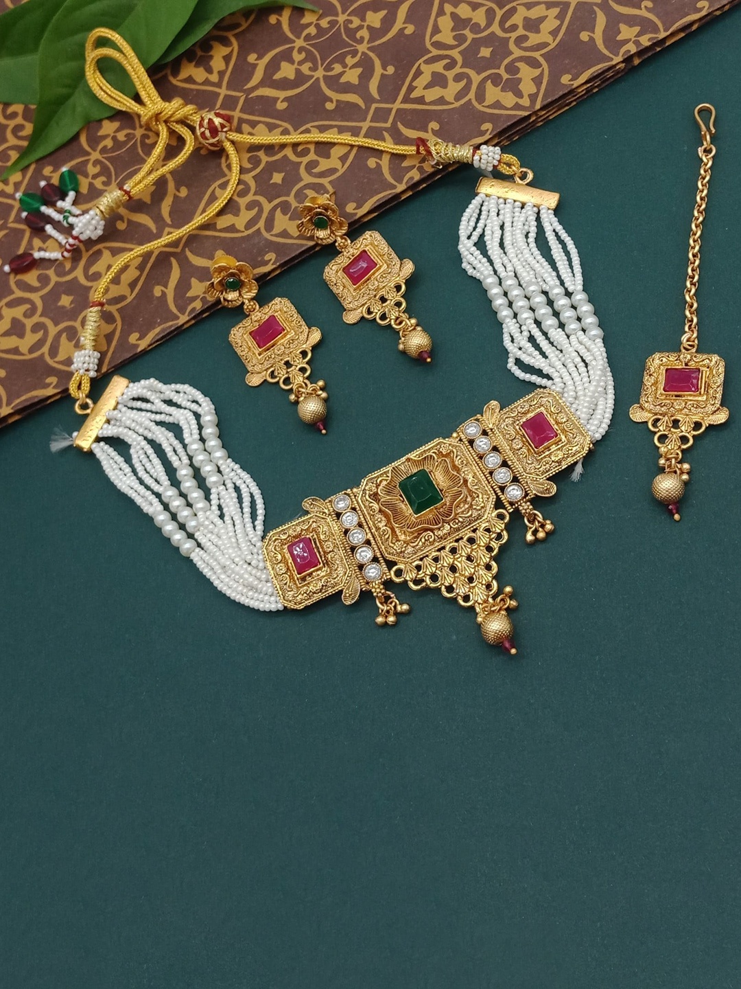 

AASHISH IMITATION Gold-Plated Stone-Studded & Beaded Jewellery Set