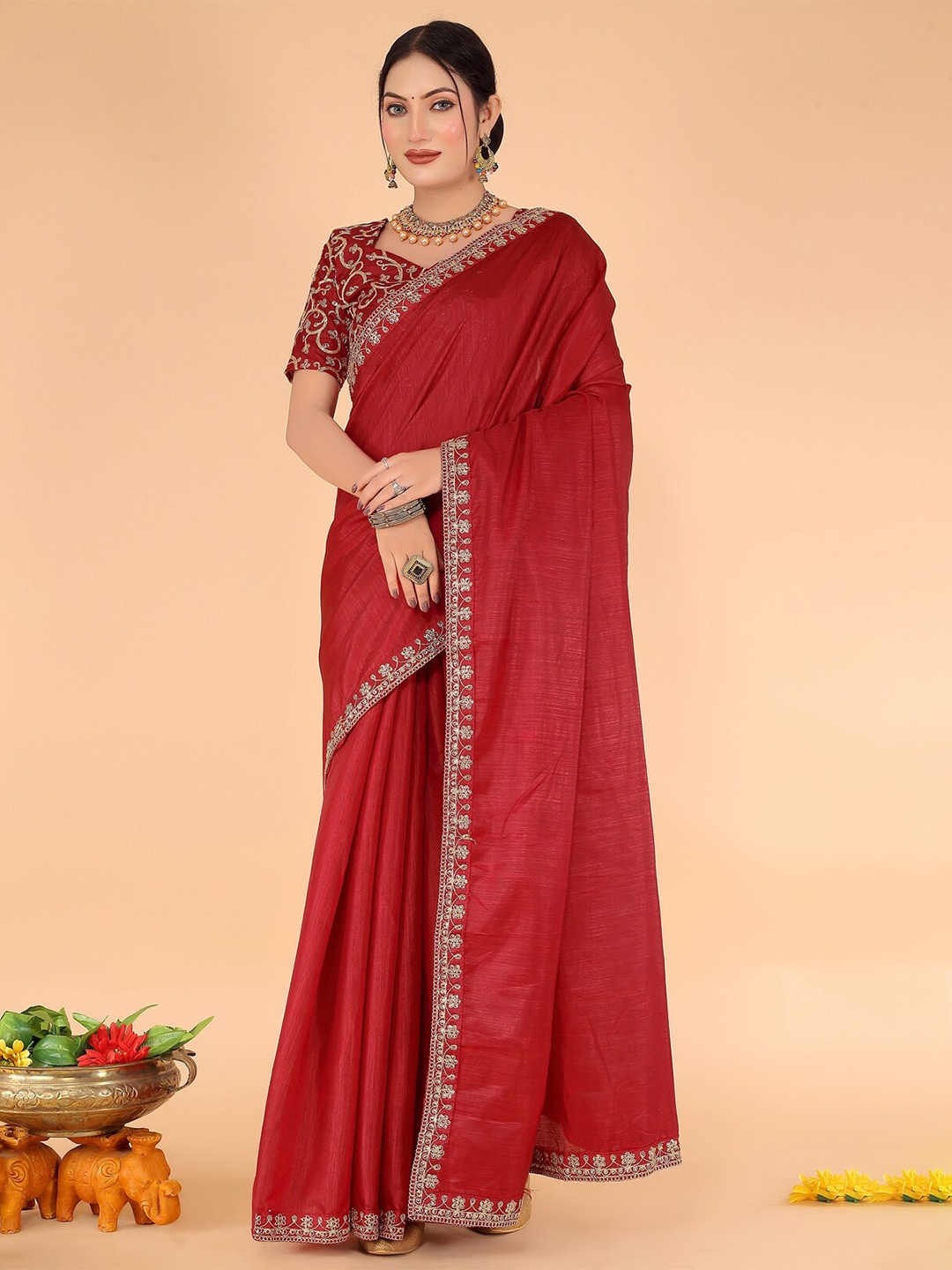 

SAADHVI Embroidered Border Art Silk Saree, Maroon