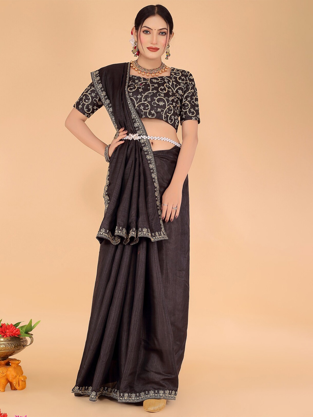 

SAADHVI Embroidered Art Silk Saree, Black