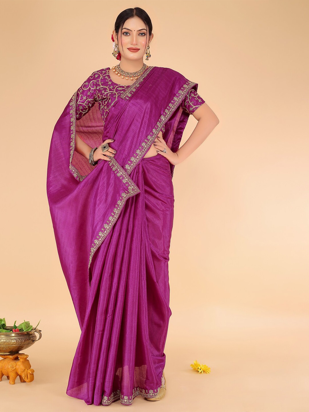 

SAADHVI Embroidered Art Silk Saree, Purple
