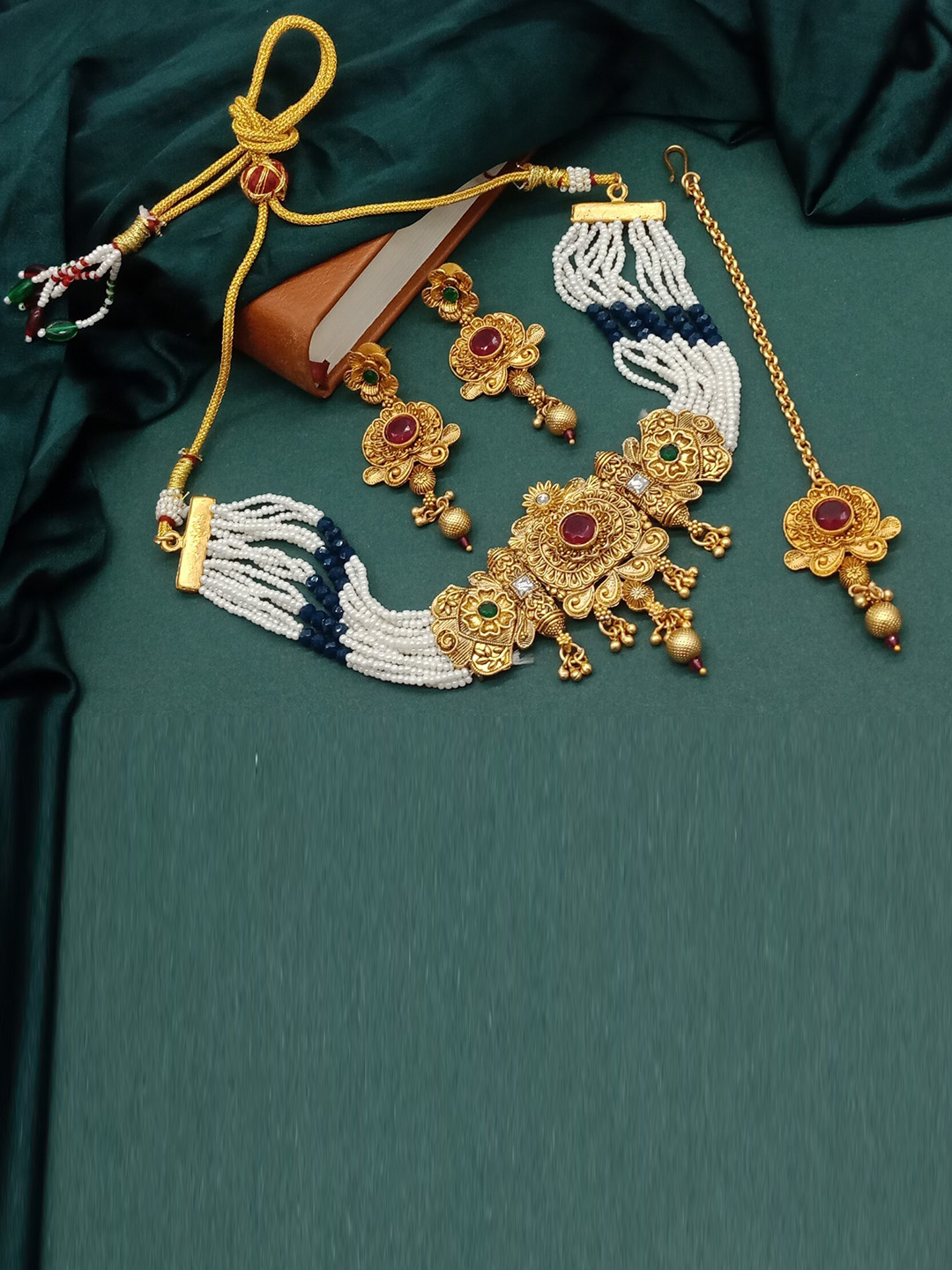 

AASHISH IMITATION Gold-Plated Beaded Jewellery Set
