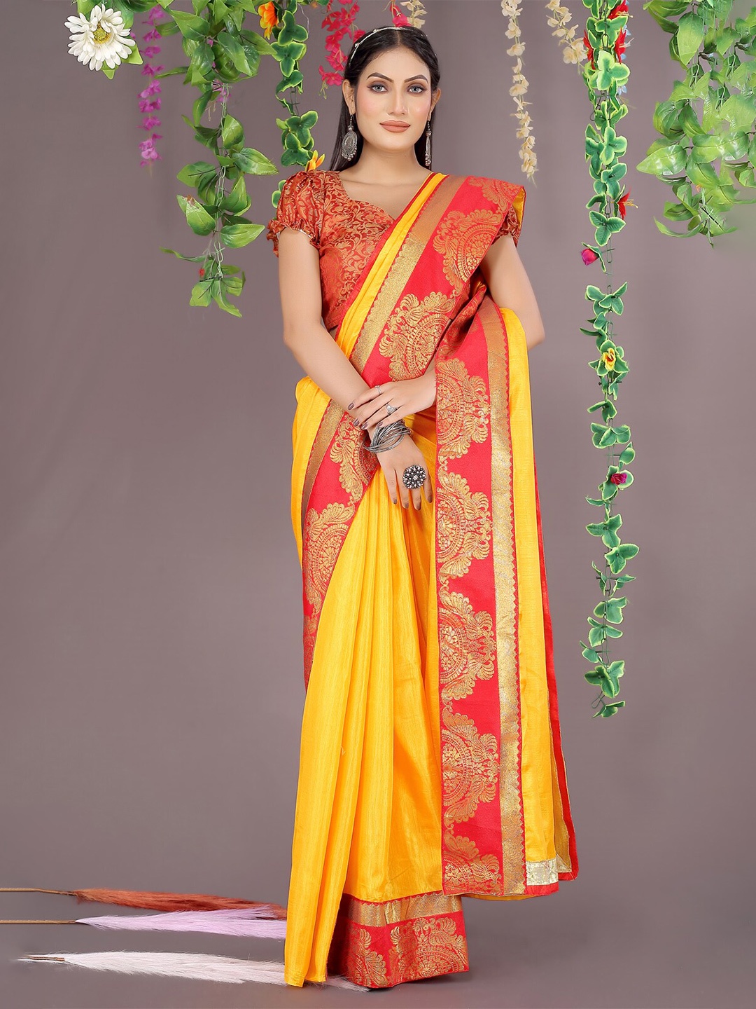 

SAADHVI Woven Design Border Zari Art Silk Saree, Yellow