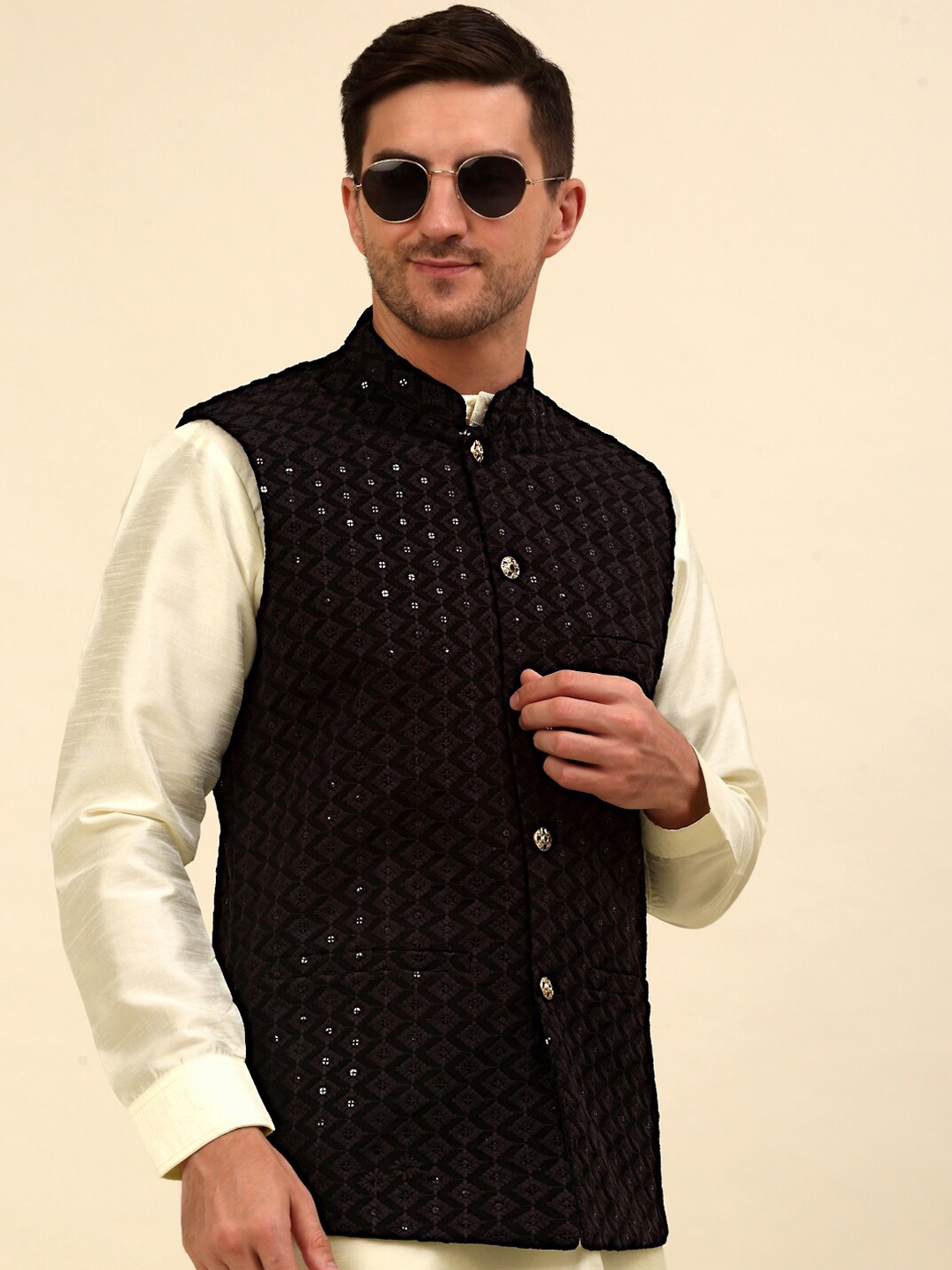 

Anouk Black Embroidered Sequinned Nehru Jacket