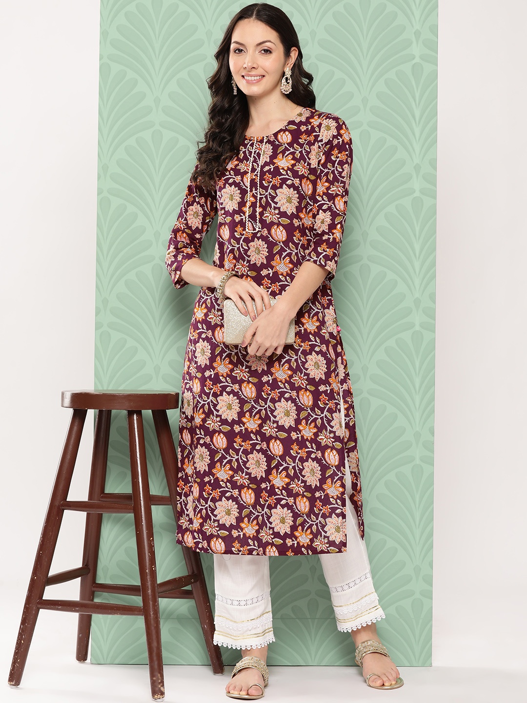 

Varanga Women Floral Printed Cotton Kurta, Maroon