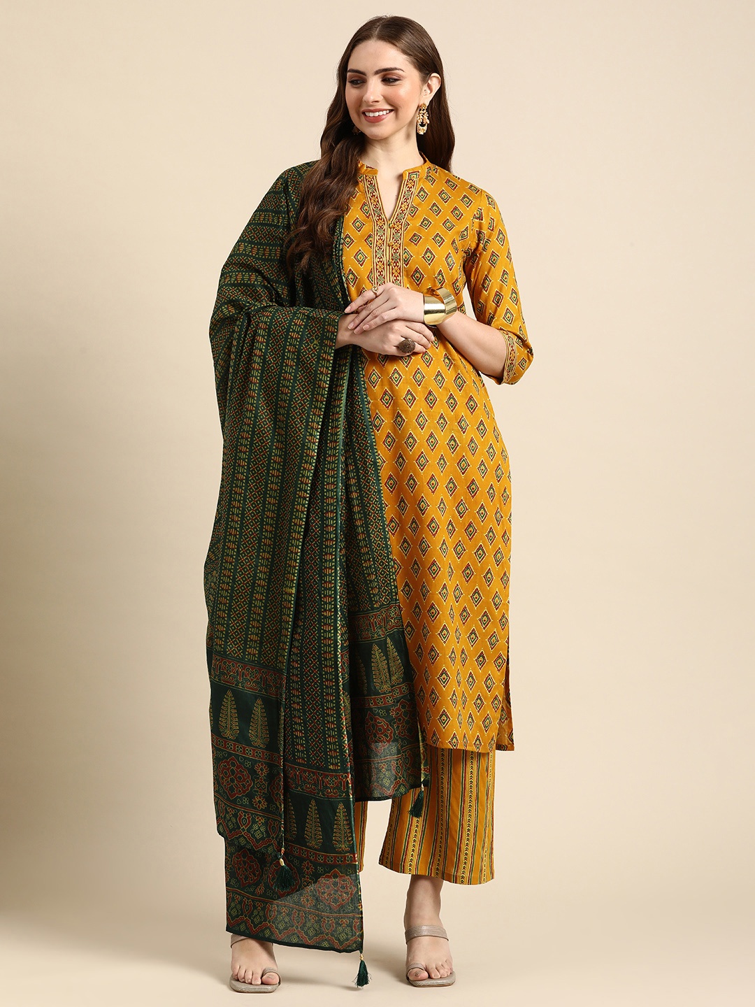 

Anouk Women Ethnic Motifs Printed Regular Kurta with Palazzos & With Dupatta, Mustard