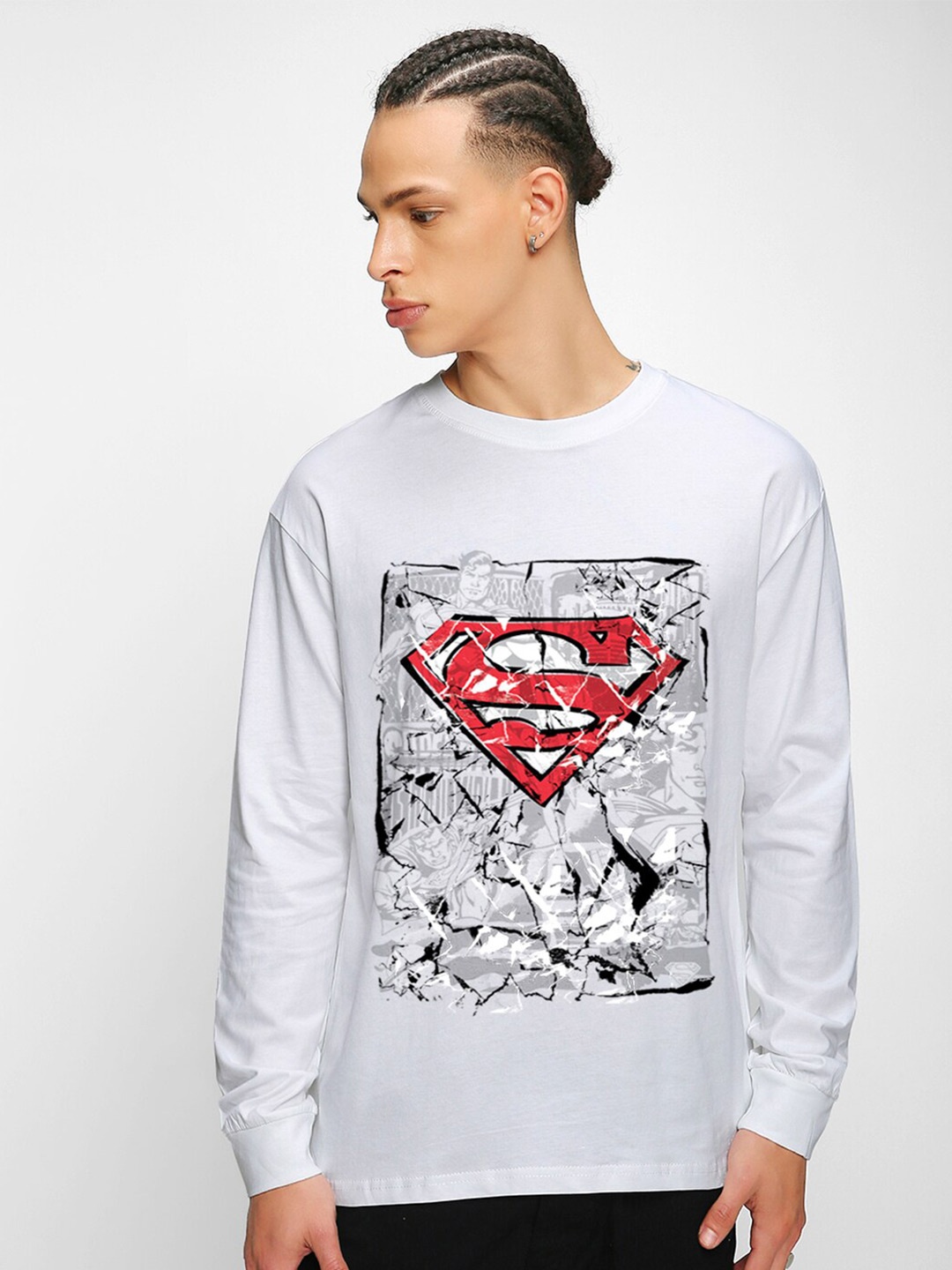 

Bewakoof White Superfly Graphic Printed Oversized T-shirt