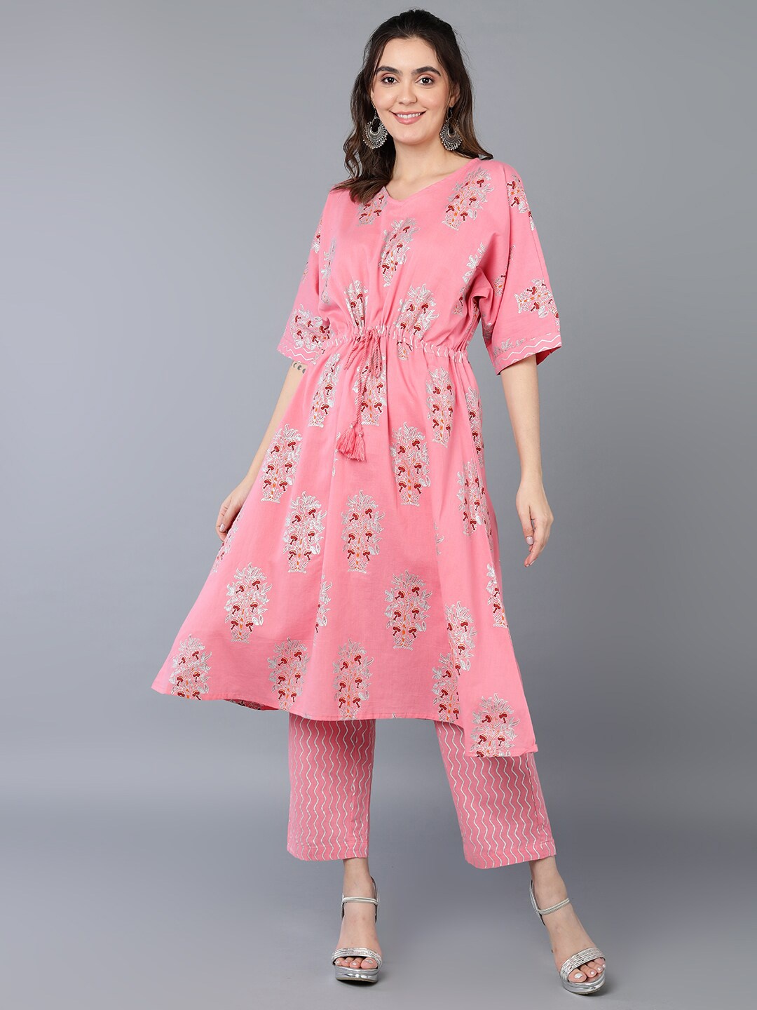 

AHIKA Pink And White Floral Printed Pure Cotton Kurta with Trousers