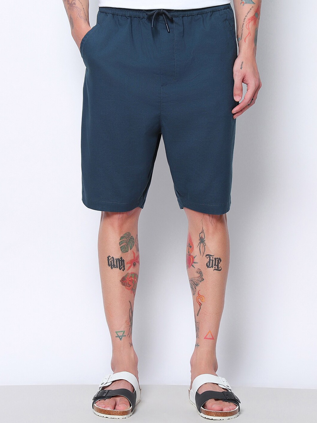 

Bewakoof Drop Crotch Oversized Shorts, Blue