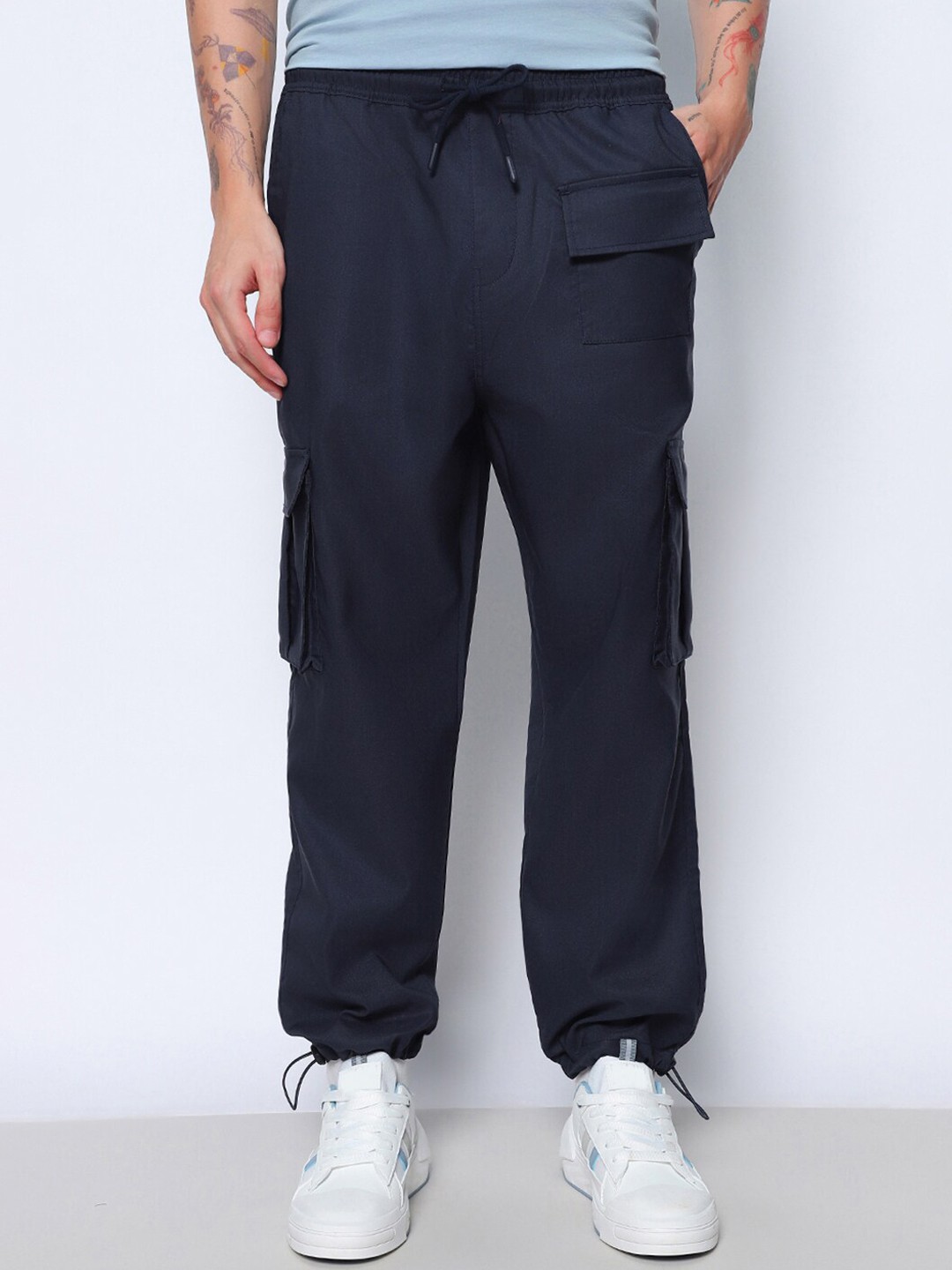 

Bewakoof Navy Blue Men Tapered Fit Pure Cotton Cargo Joggers