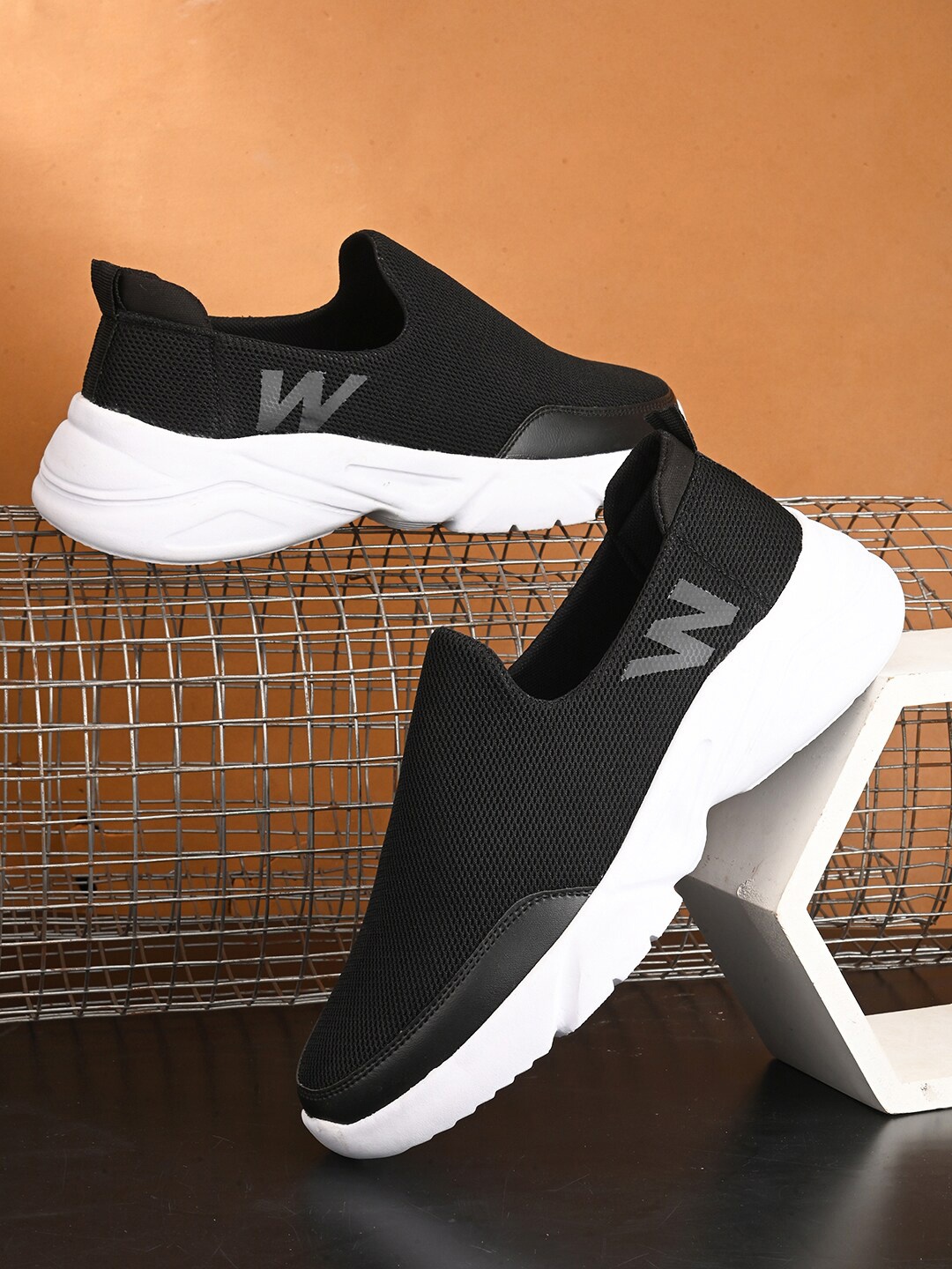 

Walkstyle By El Paso Men Comfort Mesh Non-Marking Running Shoes, Black