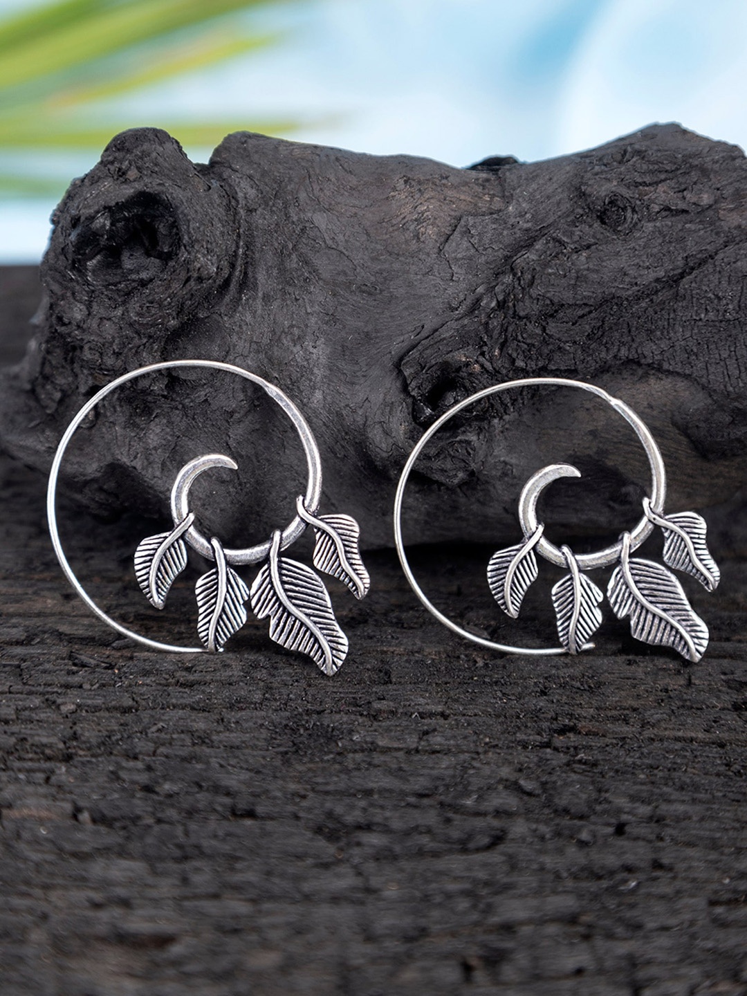 

Studio One Love Silver-Plated Leaf Shaped Hoop Earrings