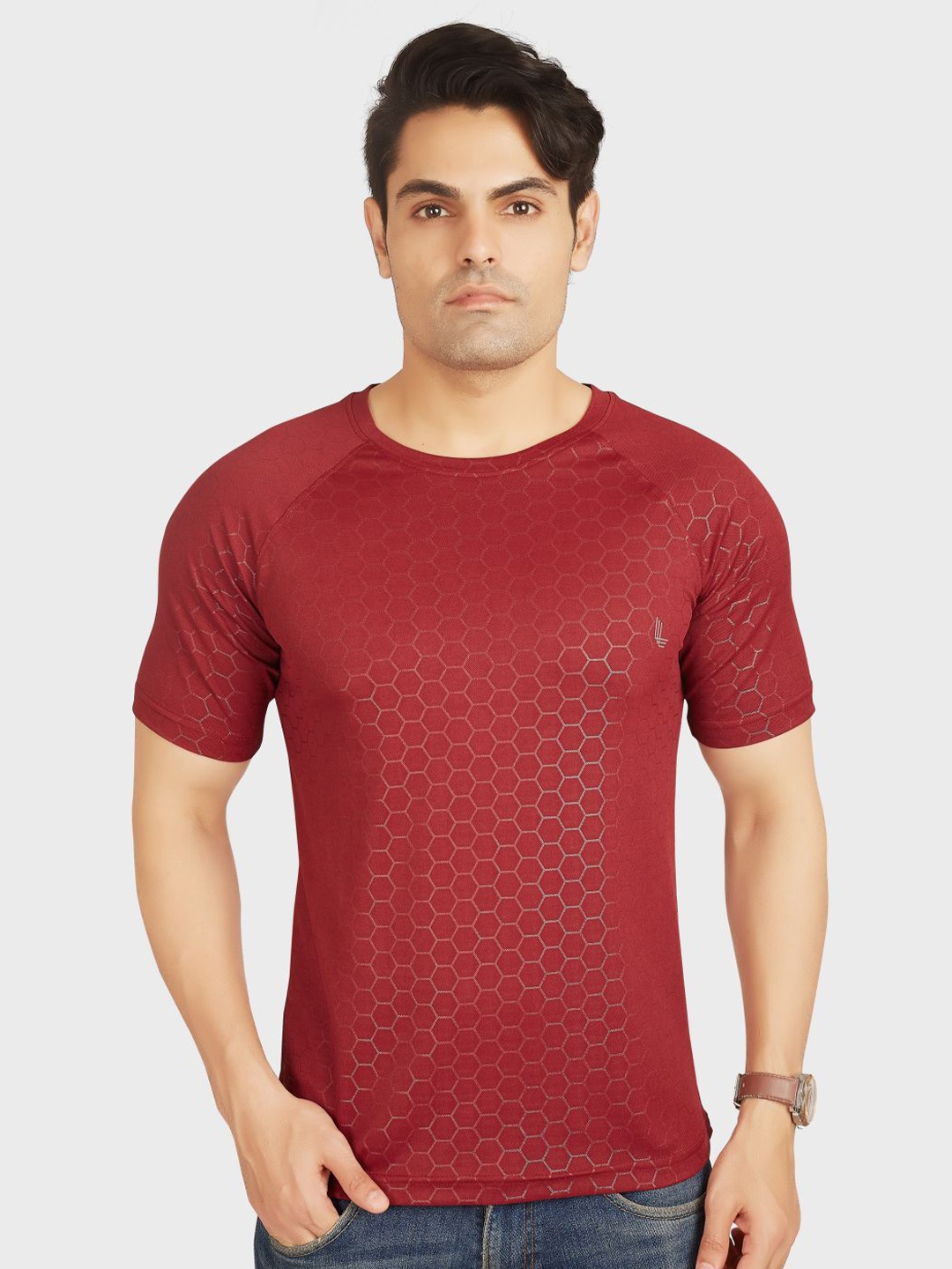 

OUTLAWS Geometric Printed Raglan Sleeves T-Shirt, Red