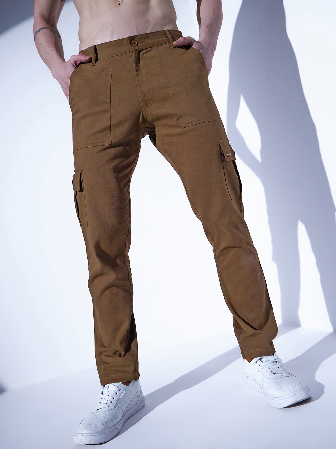 

Hubberholme Men Mid-Rise Smart Easy Wash Trousers, Brown