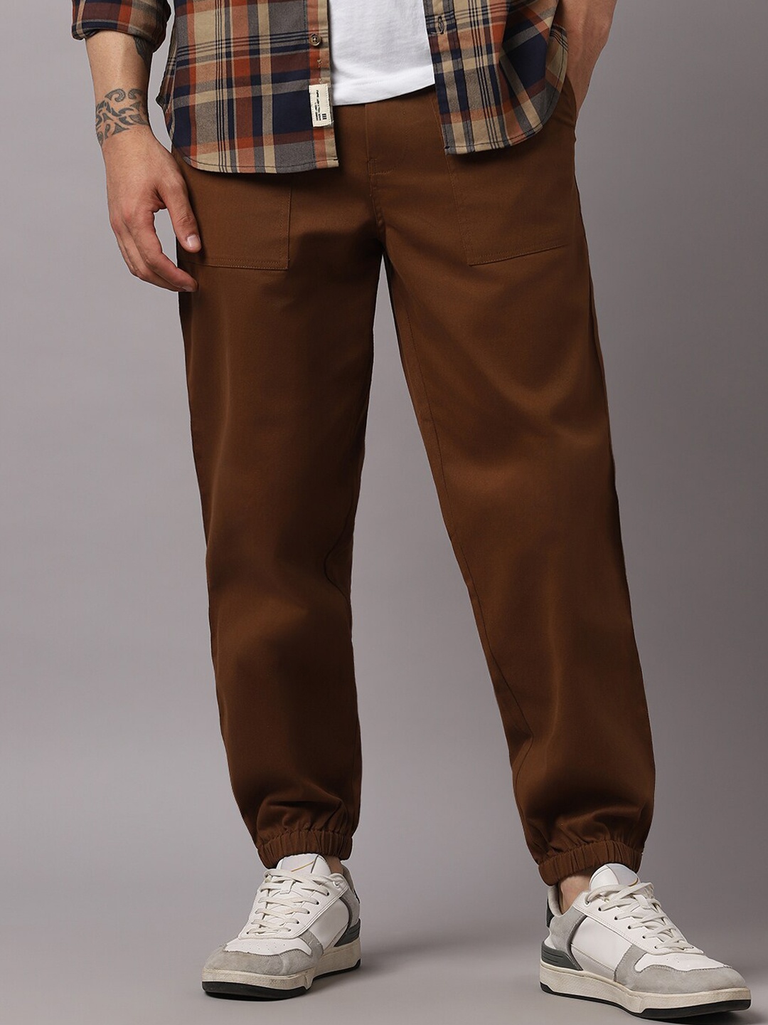 

Hubberholme Men Regular Fit Smart Easy Wash Joggers, Brown