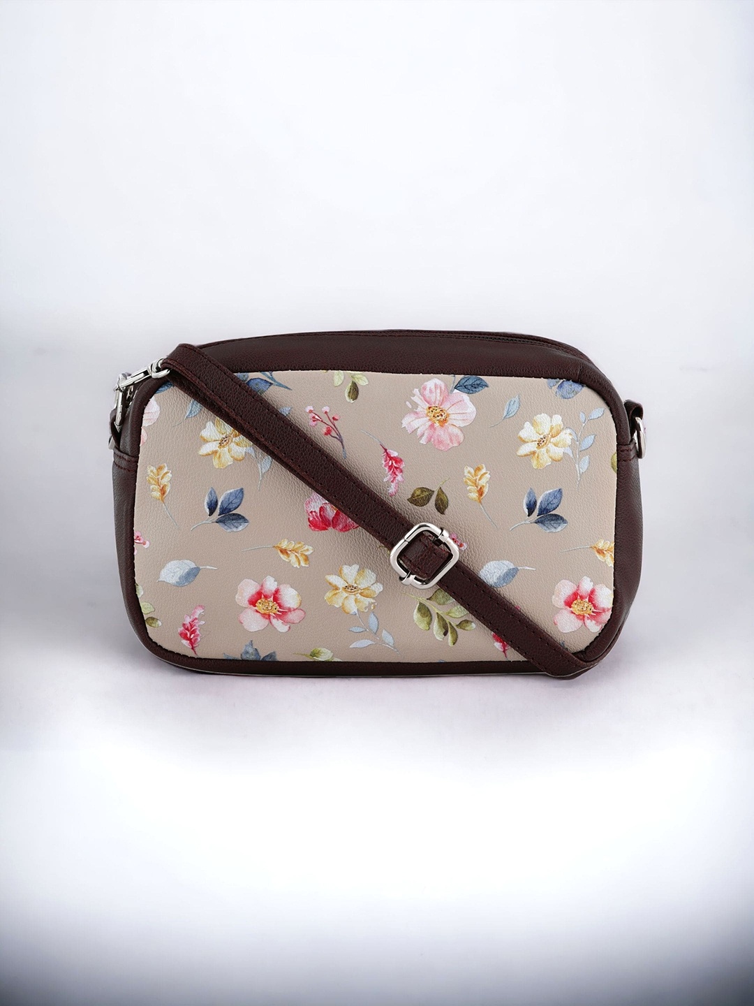 

Toteteca Floral Printed Structured Sling Bag, White