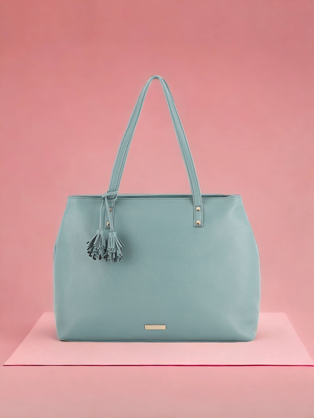 

Toteteca Tasselled Structured Shoulder Bag, Green