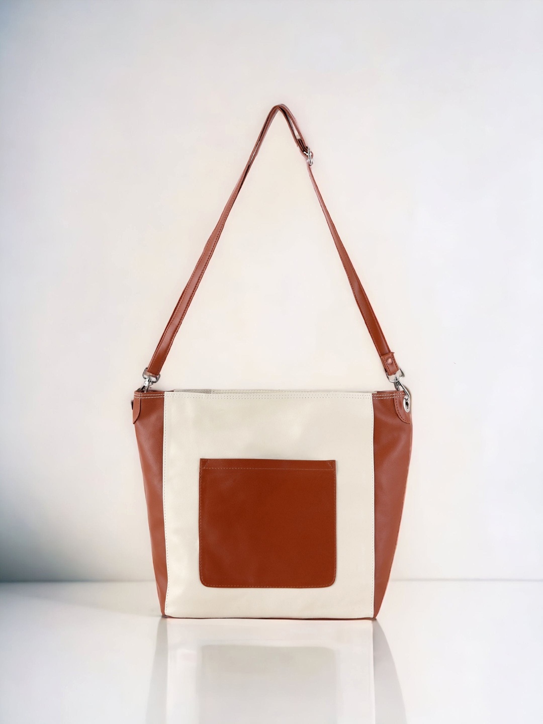

Toteteca Colourblocked PU Structured Shoulder Bag, White