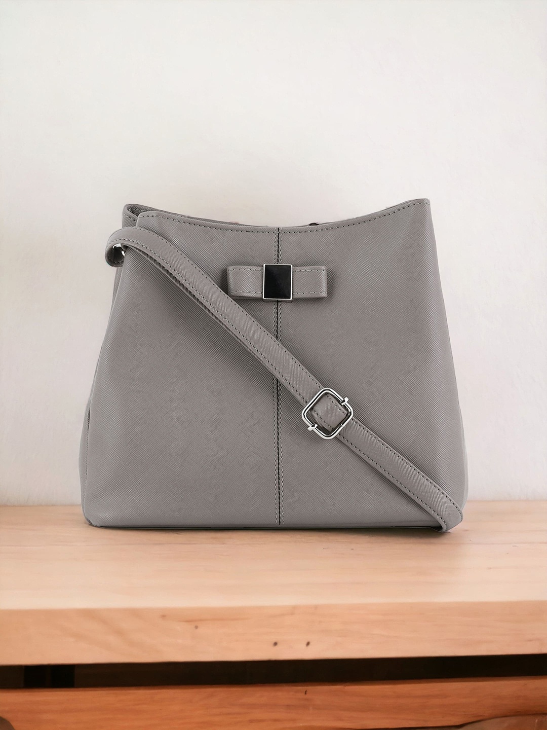 

Toteteca Structured Sling Bag, Grey