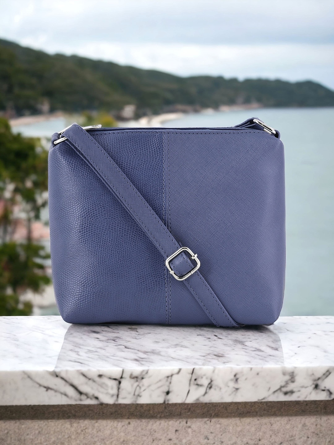 

Toteteca Structured Sling Bag, Blue