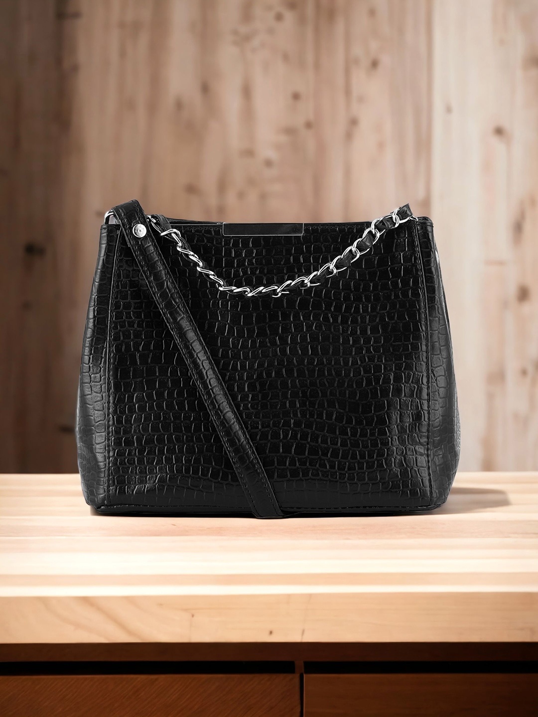 

Toteteca Textured PU Small Structured Sling Bag With Chain Strap, Black