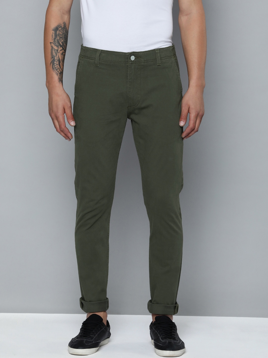 

Levis Men Solid Slim Fit Regular Trousers, Olive