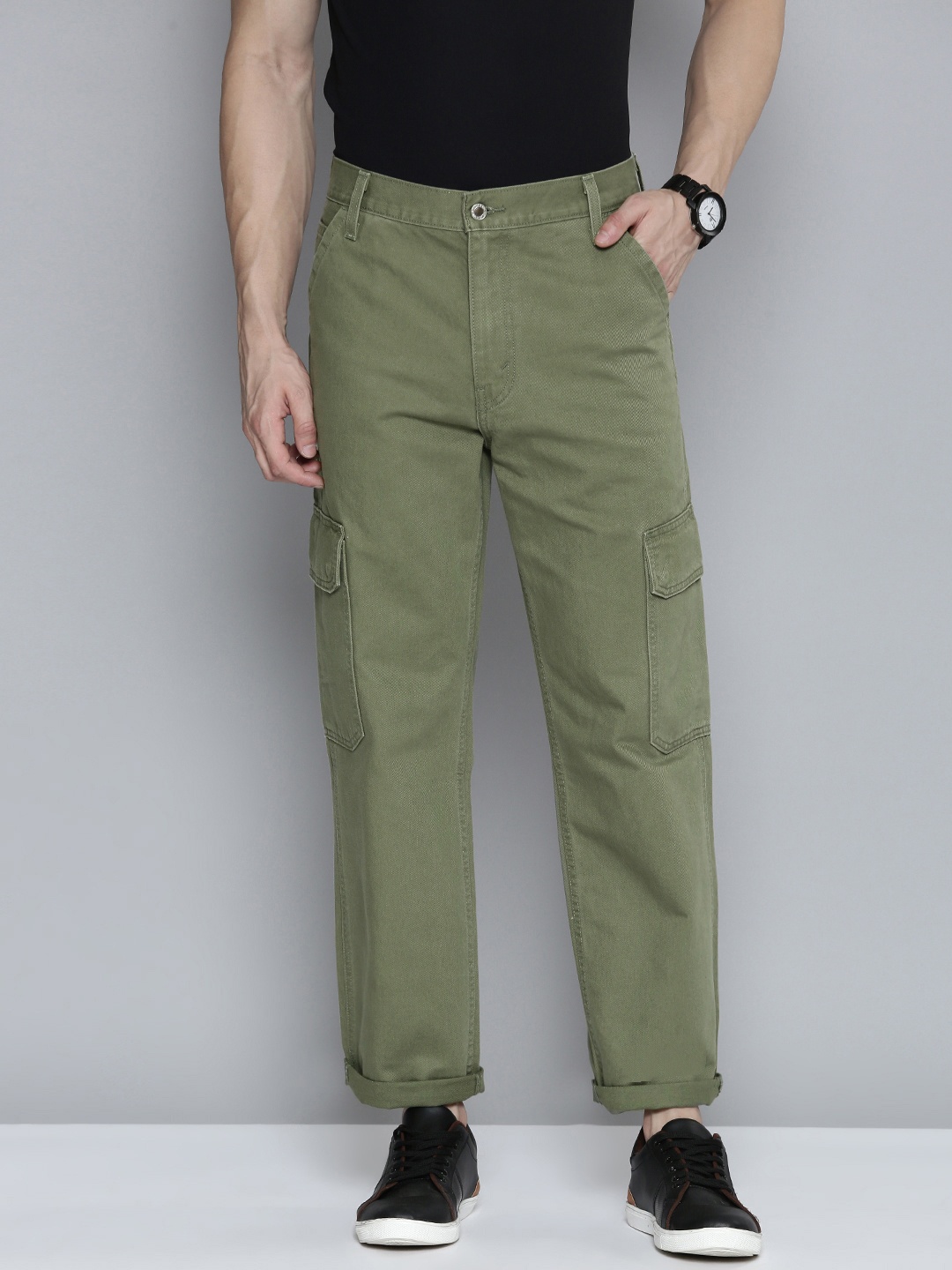

Levis Men Relaxed Loose Fit Cargo Trousers, Olive