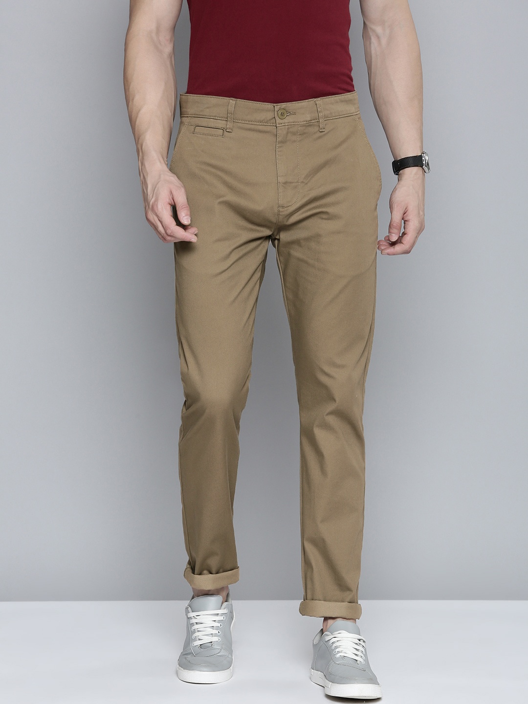 

Levis Men Olive Green Slim Fit Chino Trousers