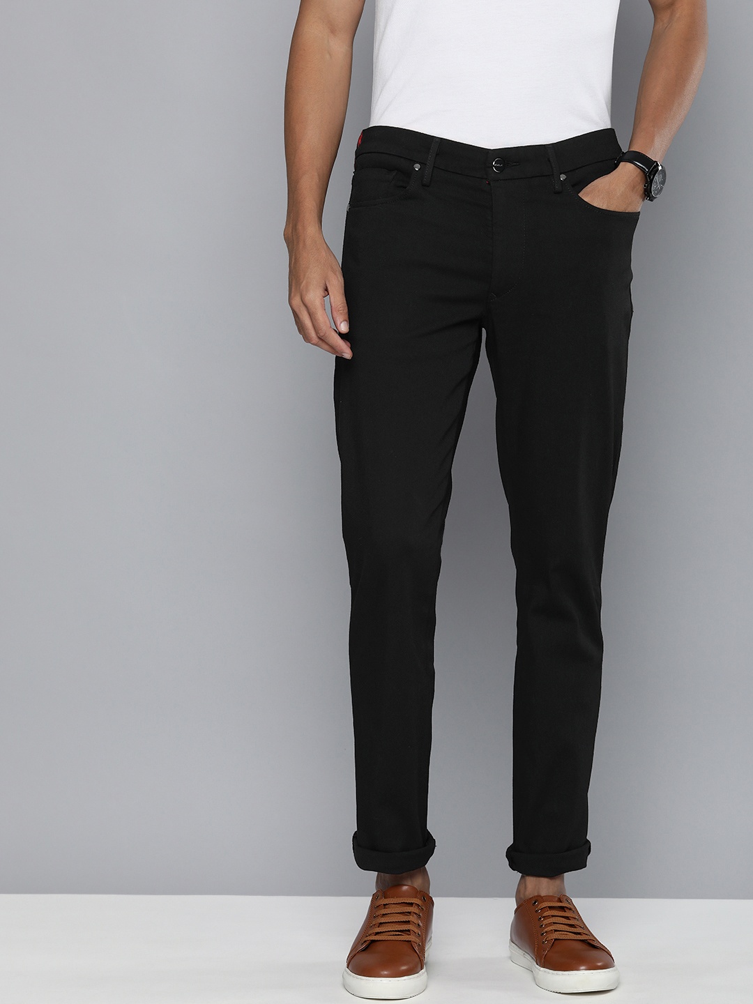 

Levis Men Tapered Fit Stretchable Jeans, Black