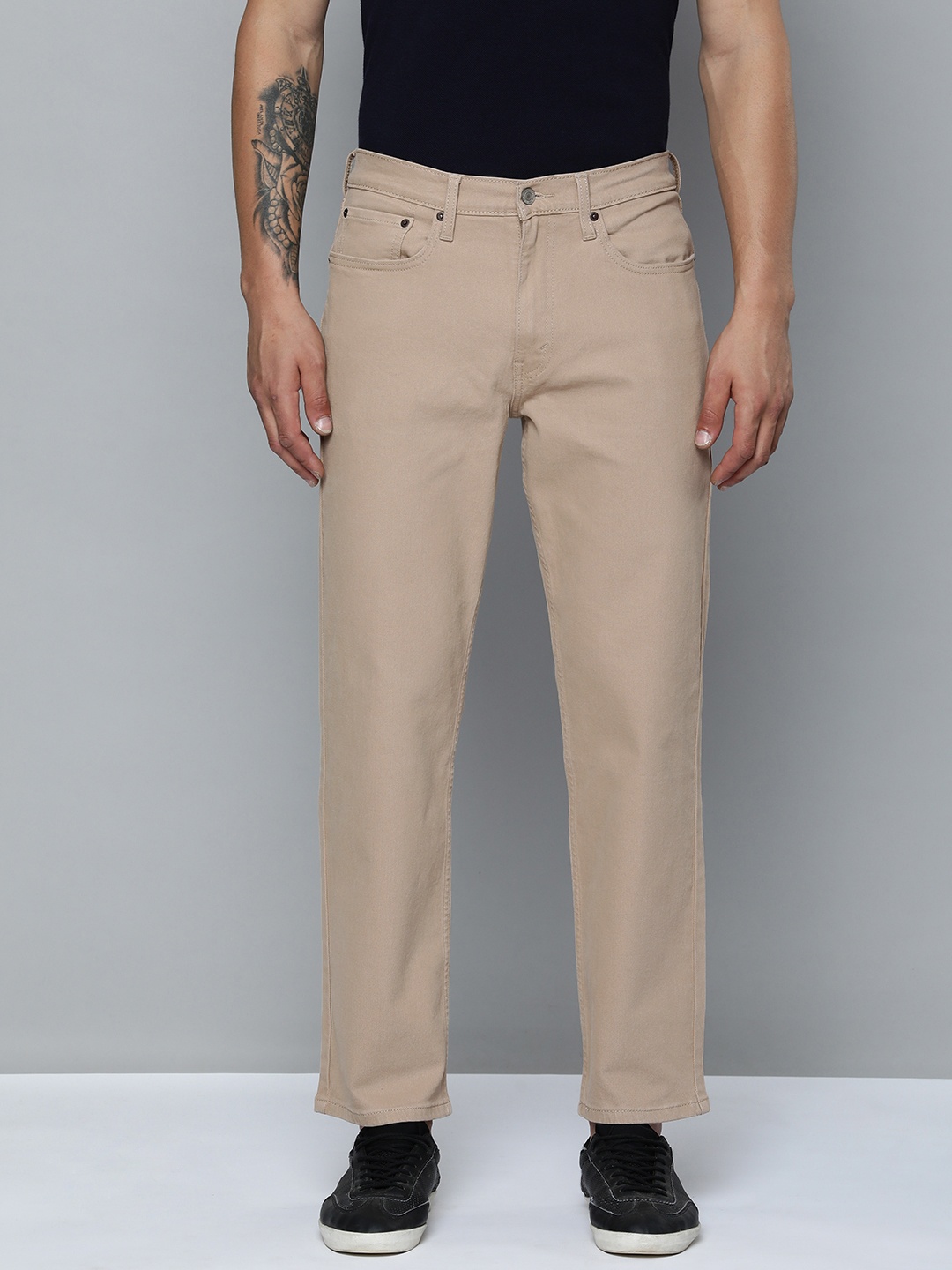 

Levis 550'92 Men Tapered Fit Mid-Rise Stretchable Jeans, Beige