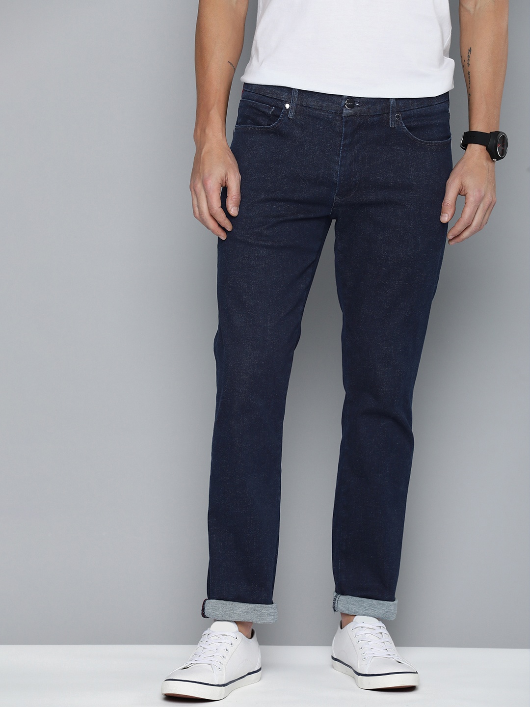 

Levis Men 511 Slim Fit Stretchable Mid-Rise Jeans, Blue