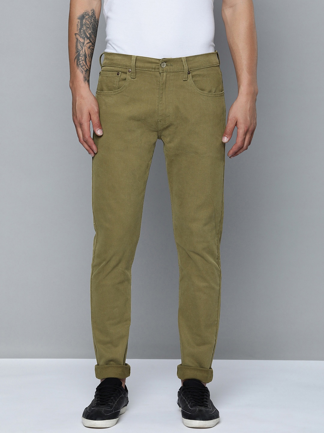 

Levis 512 Men Slim Tapered Fit Mid-Rise Stretchable Jeans, Olive