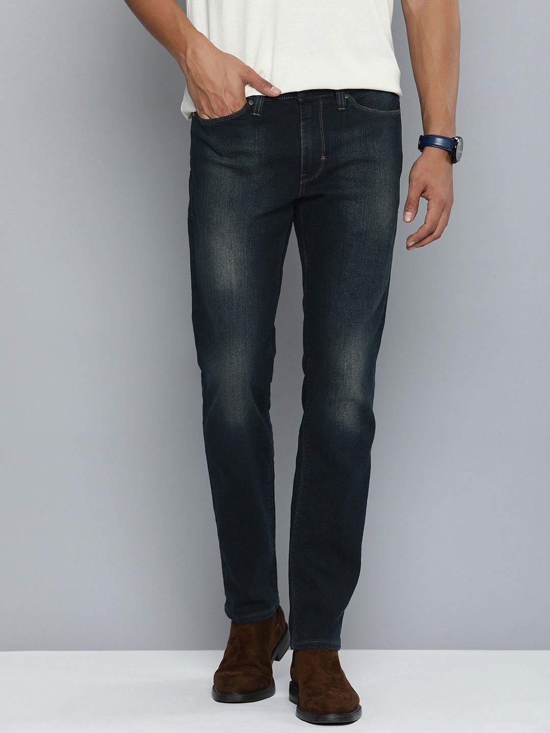 

Levis Men Mid-Rise 511 Slim Fit Heavy Fade Stretchable Jeans, Navy blue