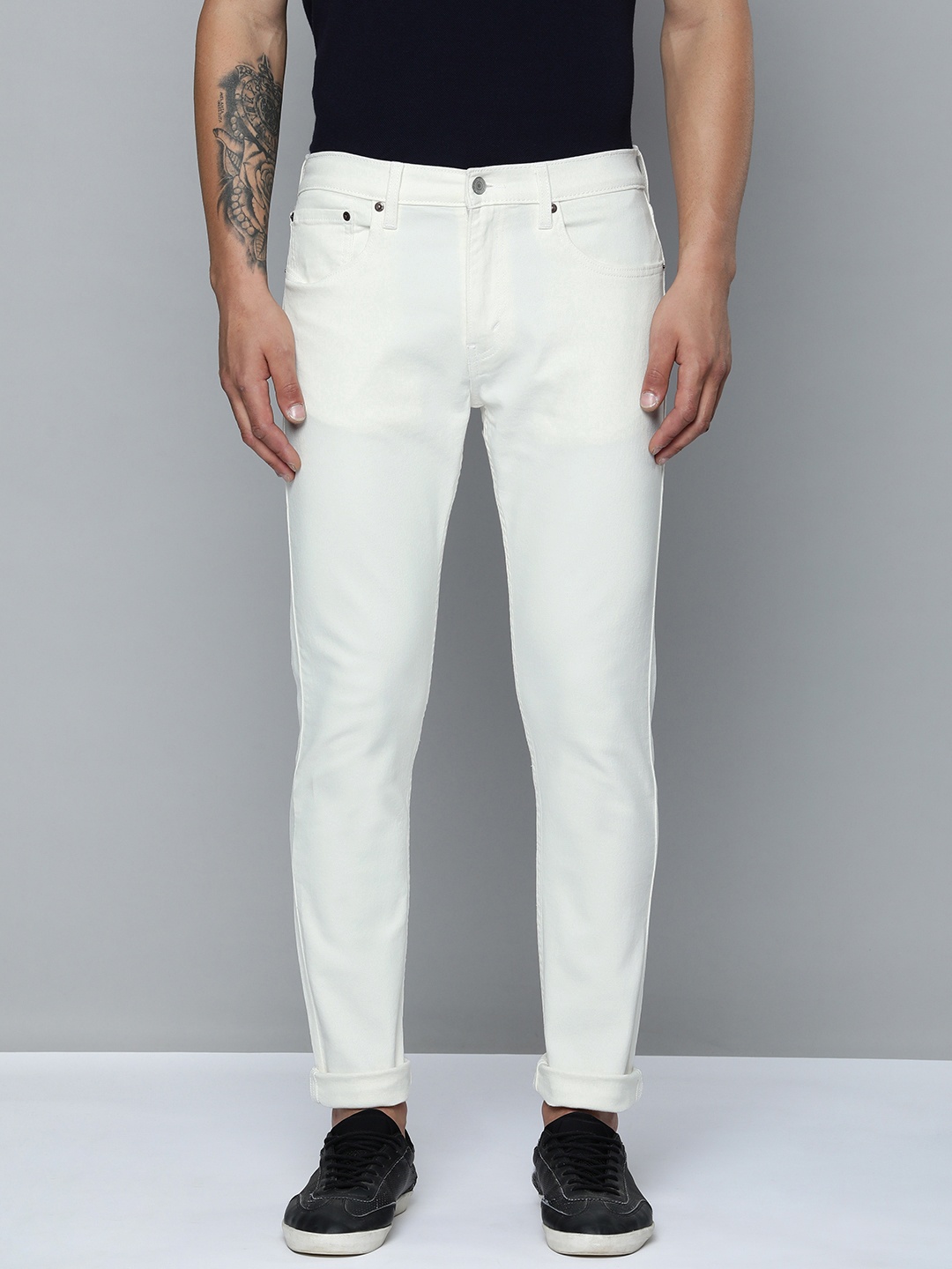

Levis Men Tapered Fit Stretchable Jeans, White