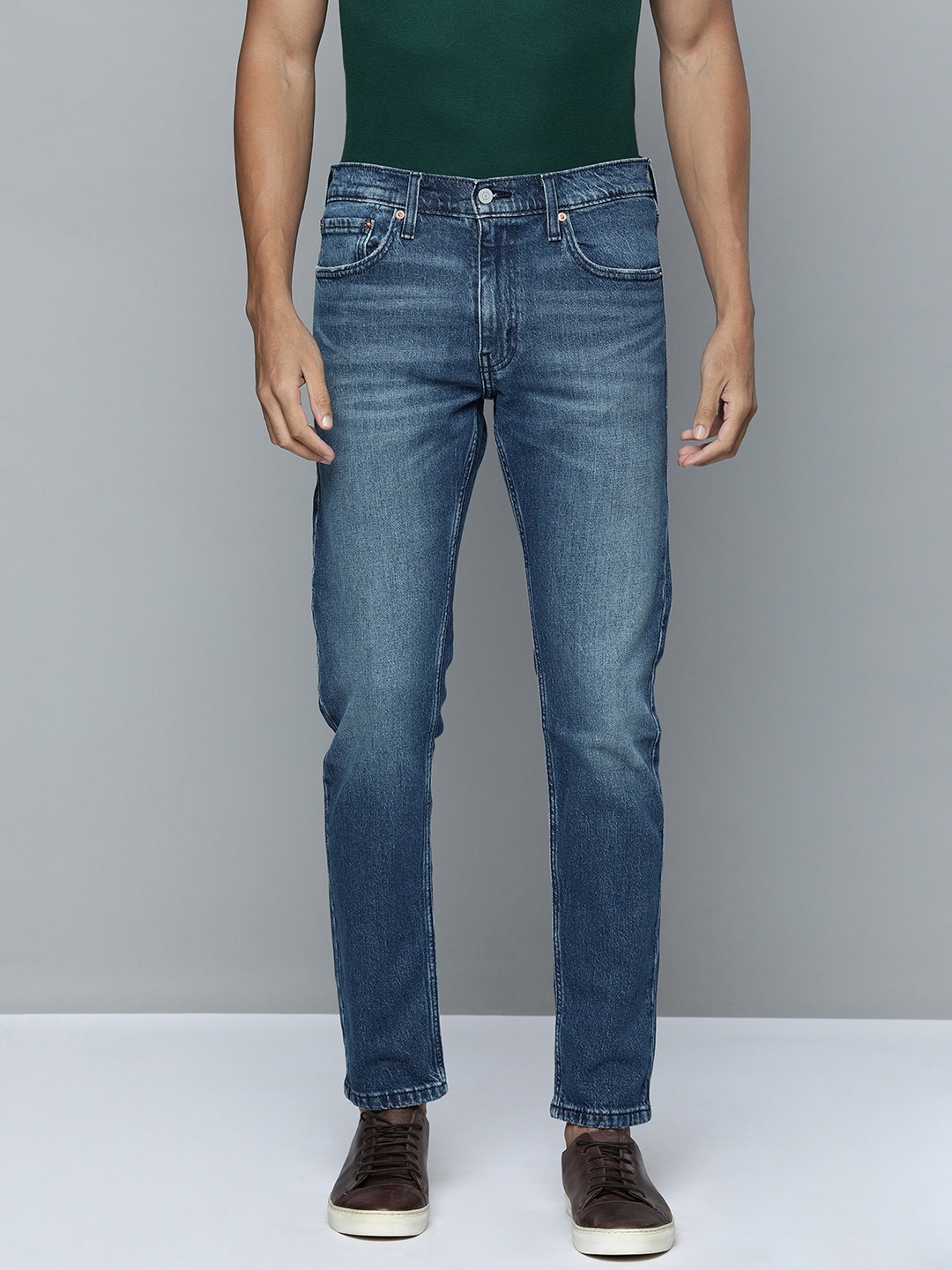 

Levis Men 512 Slim Fit Light Fade Mid-Rise Stretchable Jeans, Blue