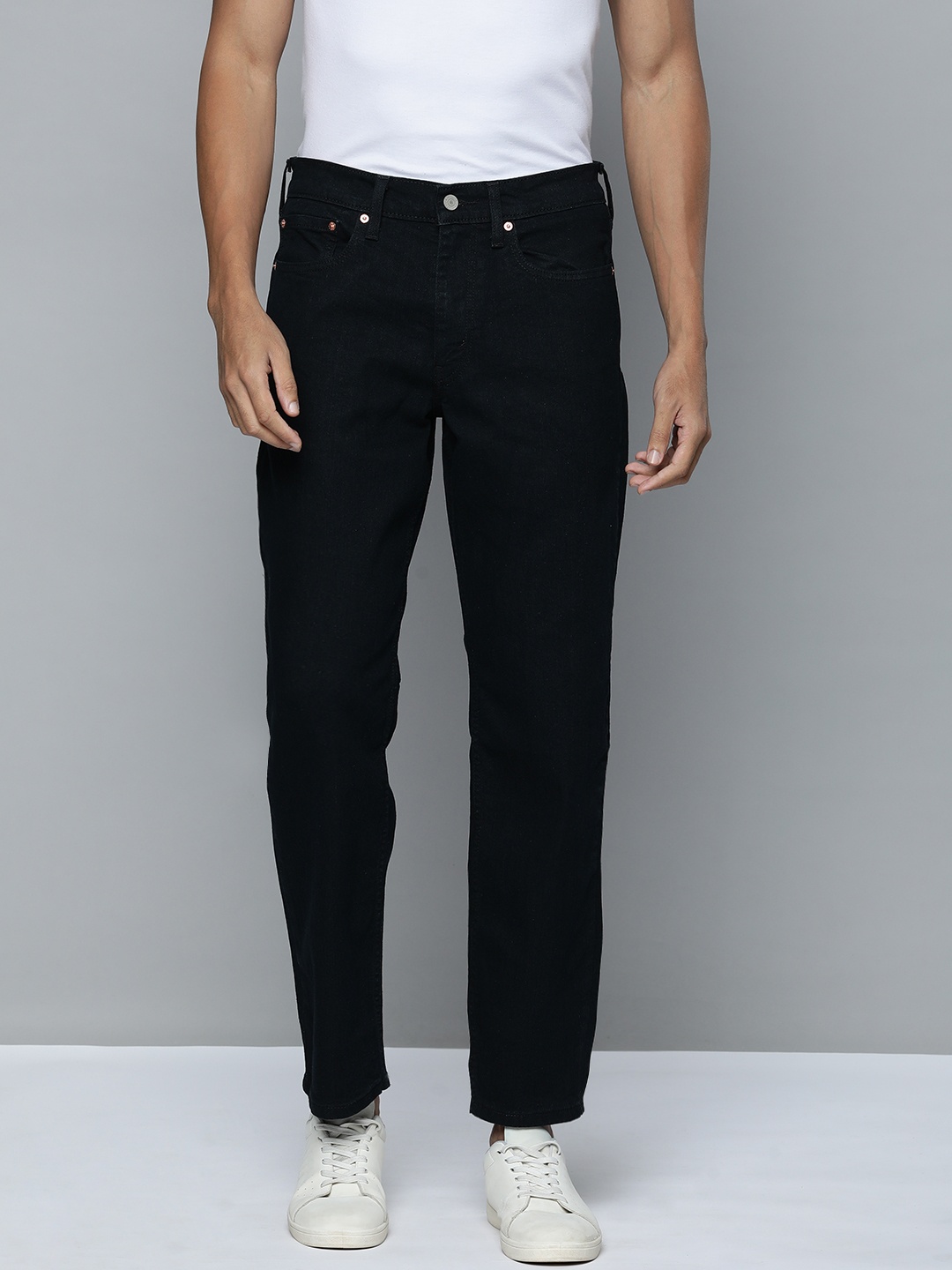 

Levis Men Tapered Fit Stretchable Mid-Rise Jeans, Blue