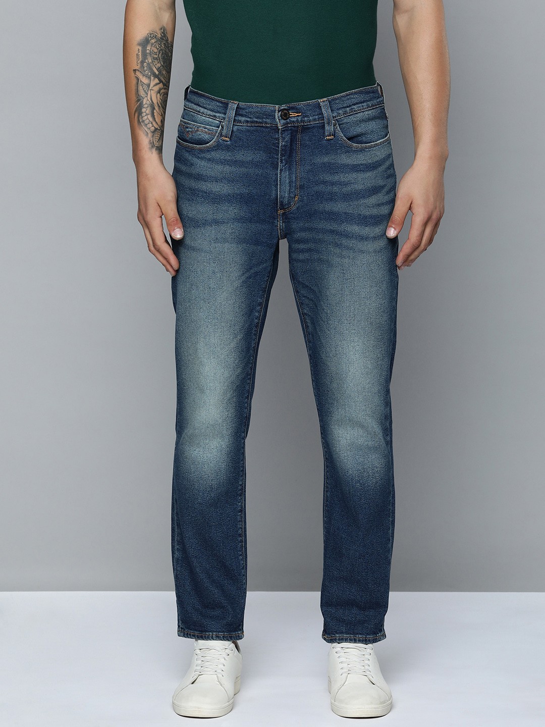 

Levis Men Tapered Fit Heavy Fade Stretchable Jeans, Navy blue