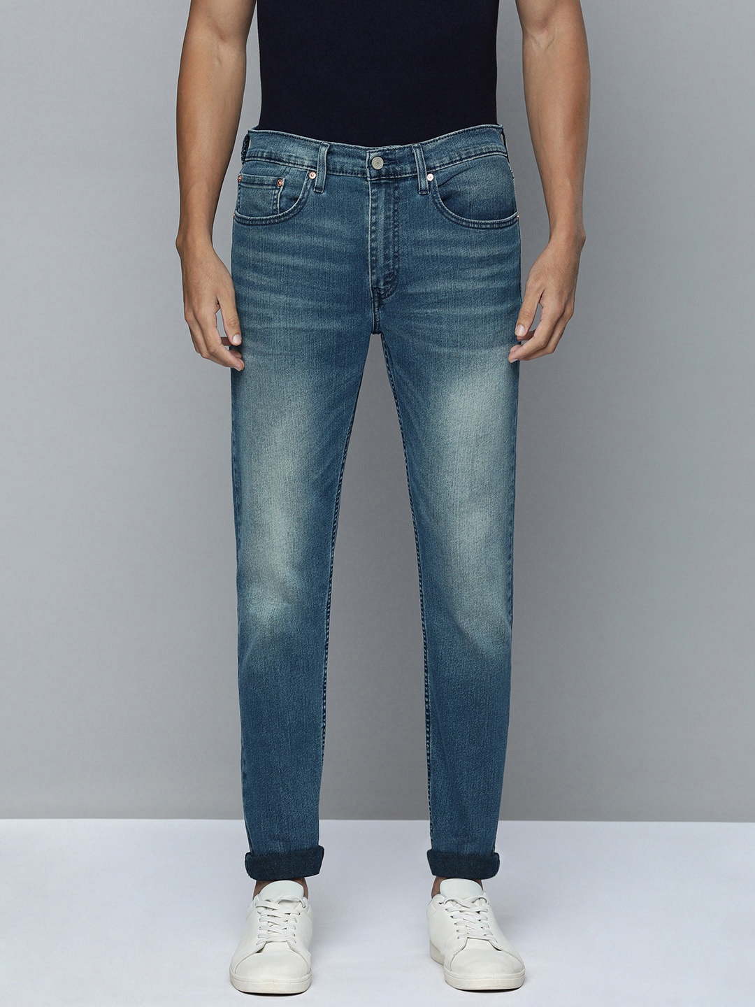 

Levis Men 512 Tapered Fit Heavy Fade Stretchable Jeans, Blue