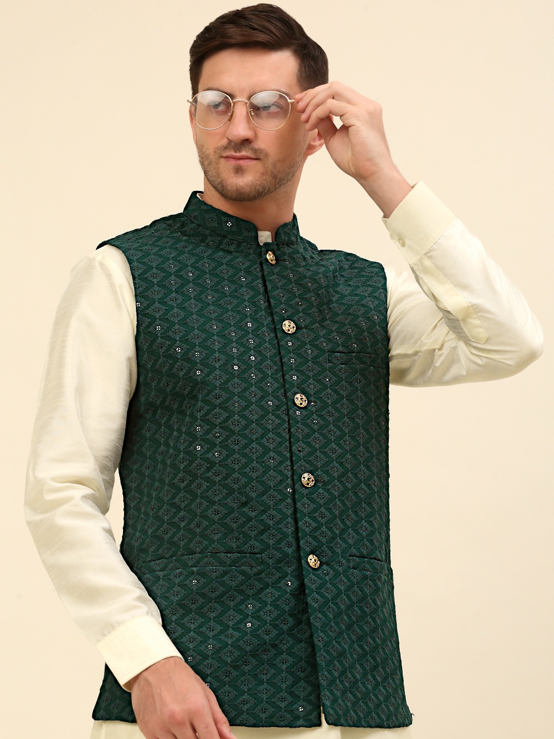 

Anouk Green Mandarin Collar Straight Kurta & Pyjamas With Nehru Jacket