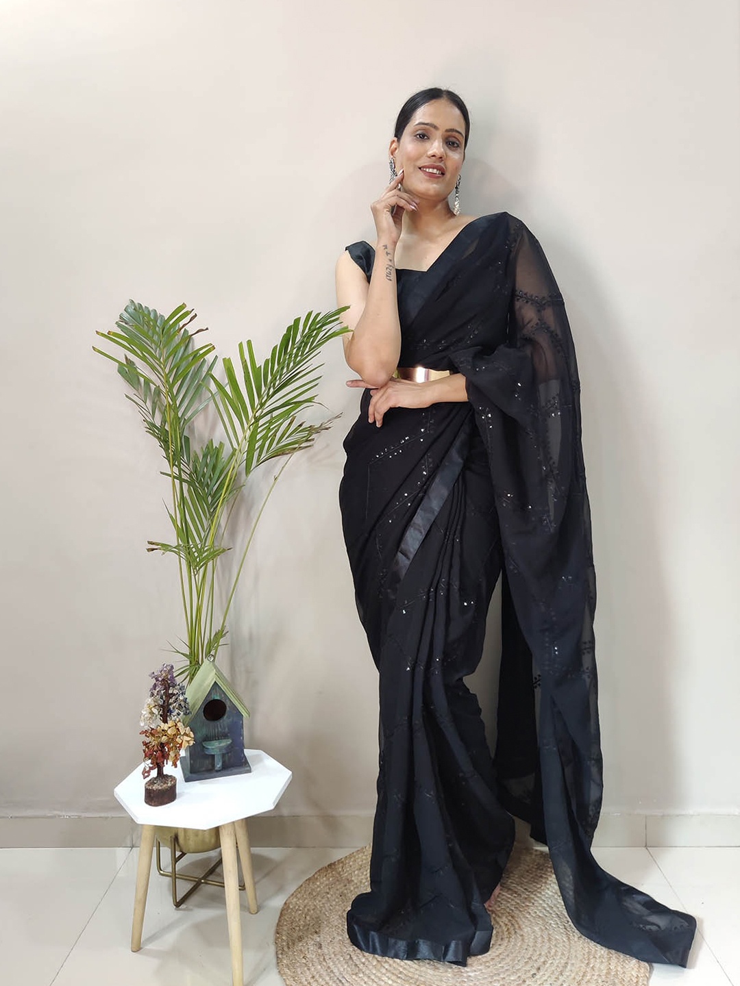 

ODETTE Embellished Saree, Black