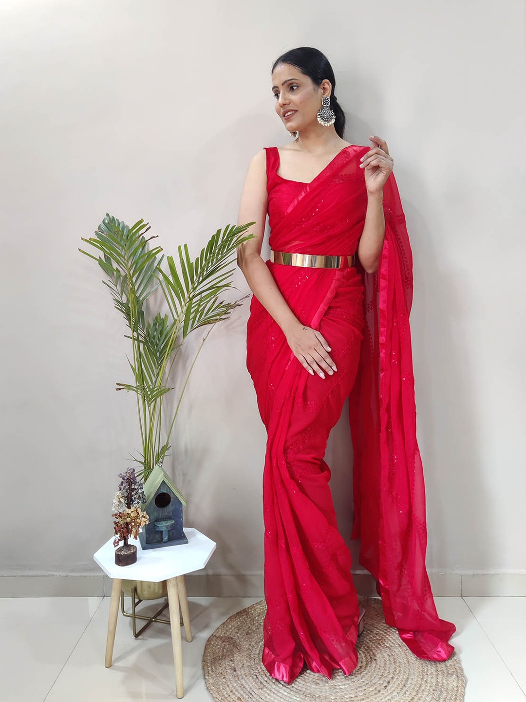 ODETTE Floral Embellished Saree, Red