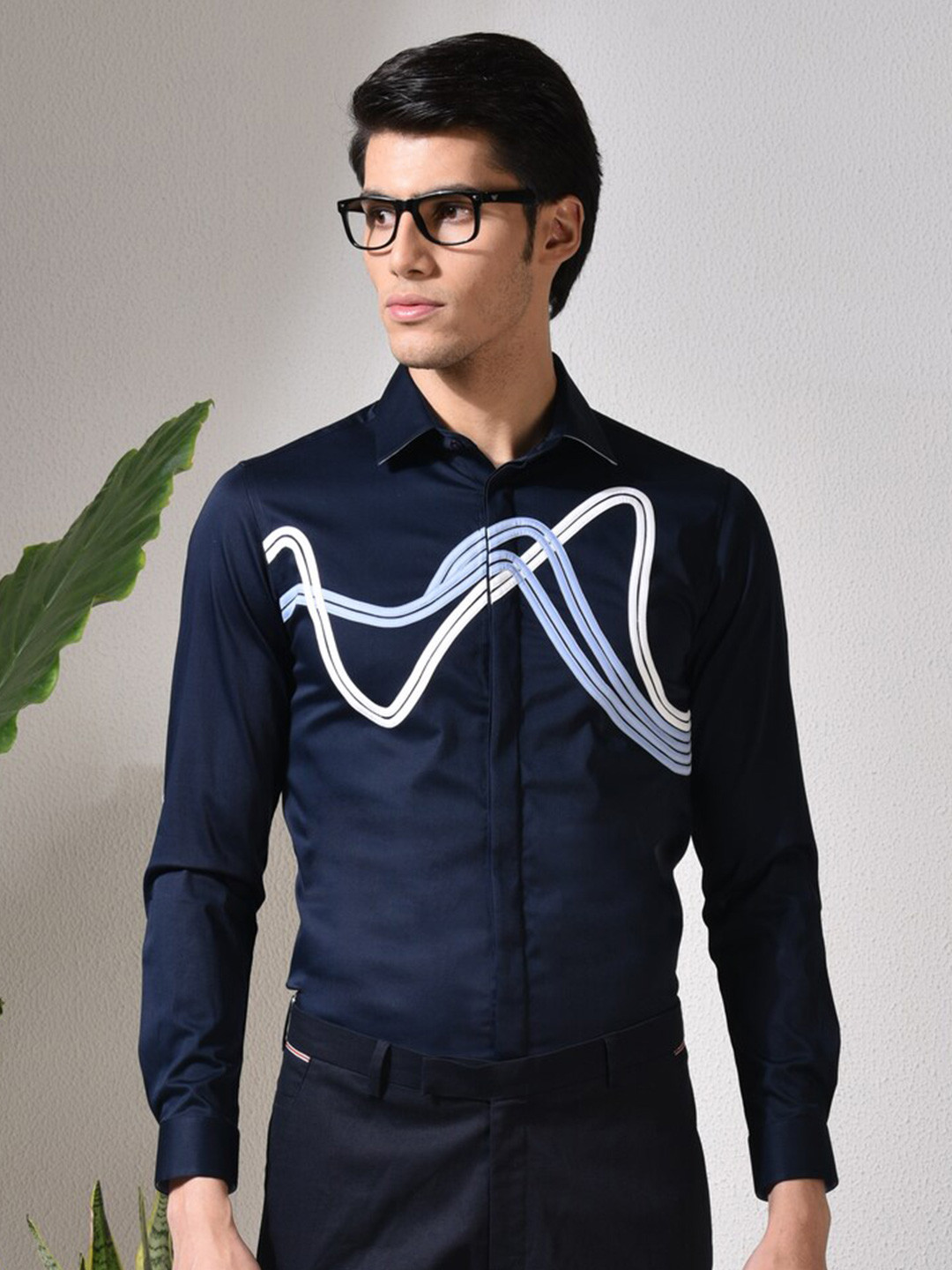 

ABKASA Men Sharp Slim Fit Cotton Casual Shirt, Navy blue