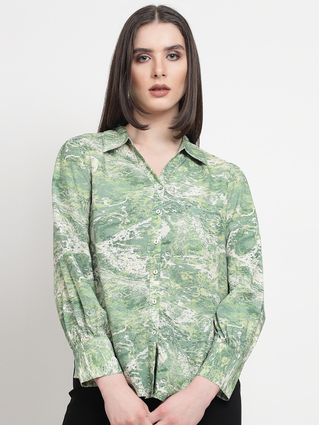 

Gipsy Abstract Printed Shirt Collar Cuffed Sleeves Shirt Style Top, Green