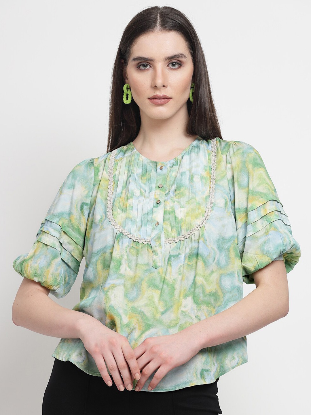 

Gipsy Abstract Printed Puff Sleeve Regular Top, Green