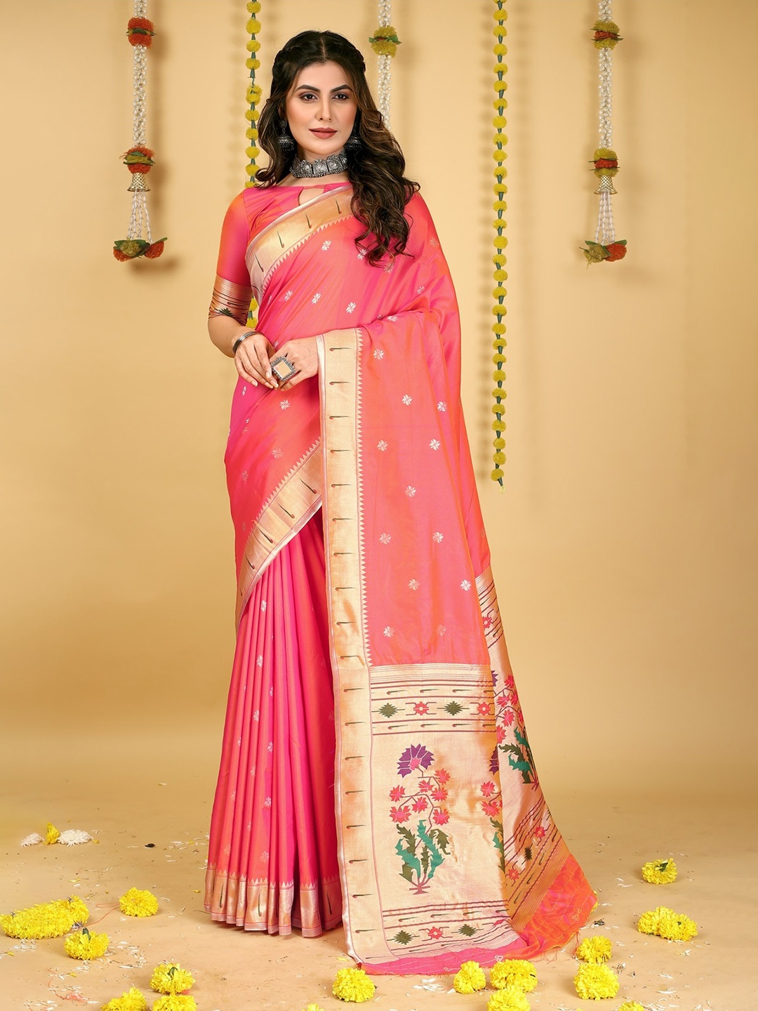 

AVANTIKA FASHION Ethnic Motifs Woven Design Zari Pure Silk Paithani Saree, Peach