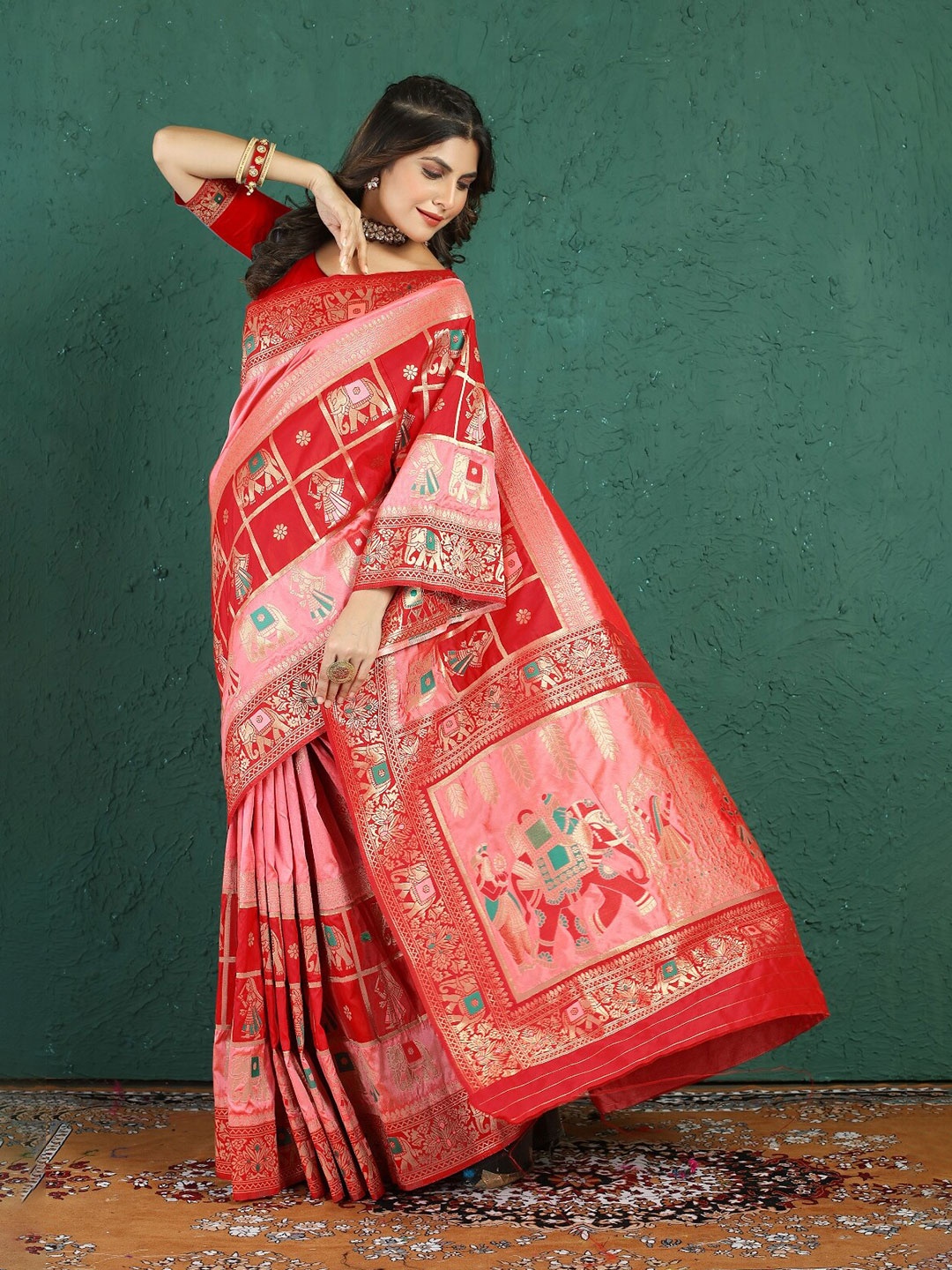 

AVANTIKA FASHION Ethnic Motifs Woven Design Pure Silk Patola Saree, Pink