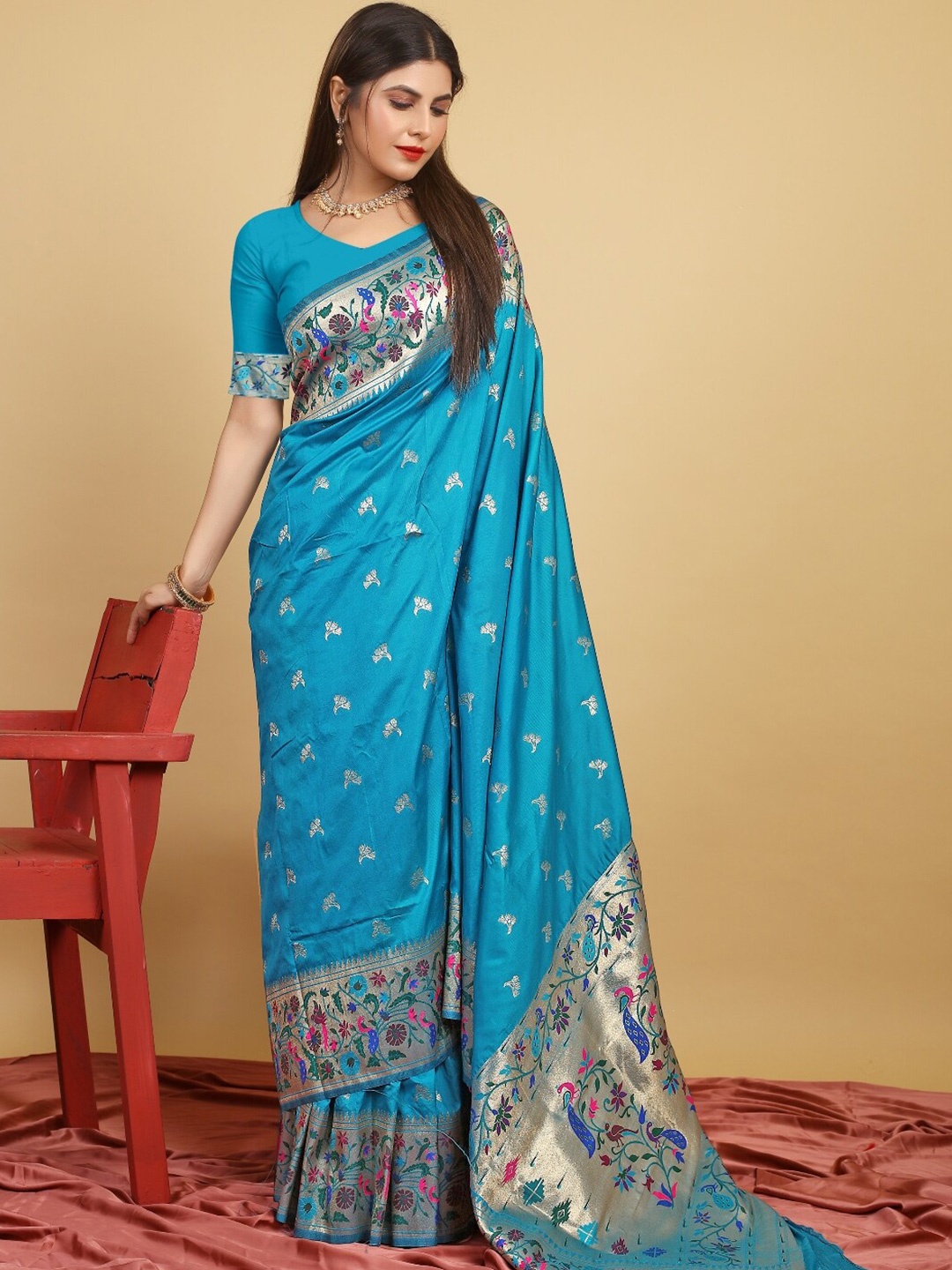 

AVANTIKA FASHION Ethnic Motifs Woven Design Zari Pure Silk Paithani Saree, Blue